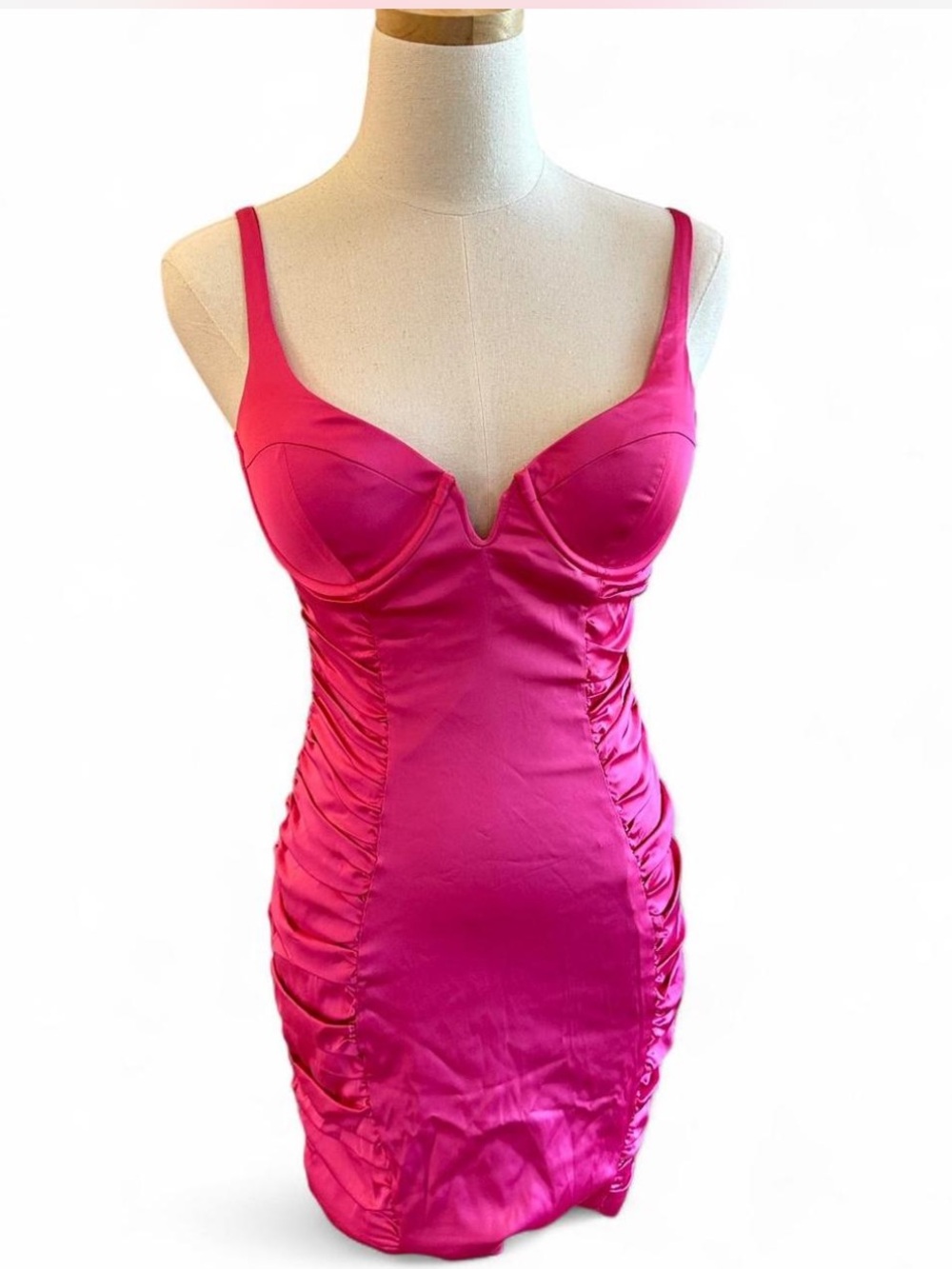 *NWT* OH POLLY Bright Pink MiniBodyconDress RuchedDetail, MoldedCup, ZipClose —4